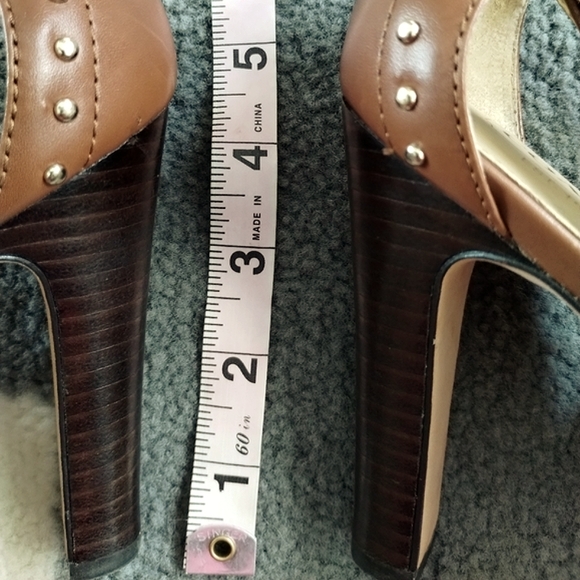 Coach "Billie" Studded Peep Toe Heel 👠in Walnut - Picture 12 of 13